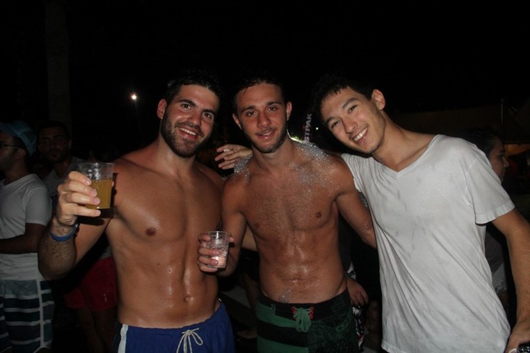 Lebanon Largest FOAM Party 3 (1)